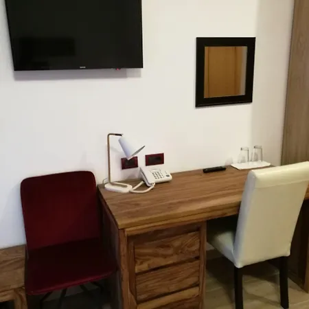 Al Trenino Hotel